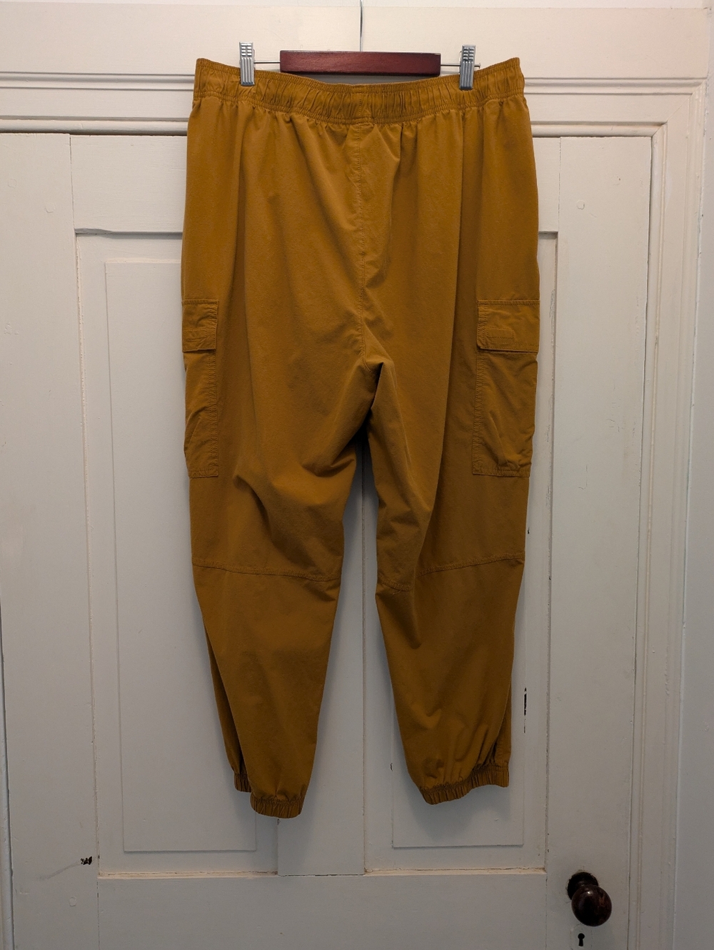 Calia Gold Jogger- XL - Picture 2 of 3